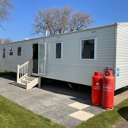 Beautiful 3-Bed Caravan Situated On Lakeland Haven Grange-over-Sands Екстериор снимка
